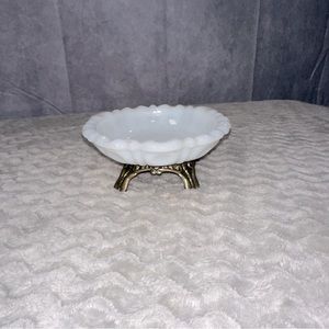 Vintage White Milk Glass Candy Dish Bowl Trinket Soap Ashtray Metal Foot Base